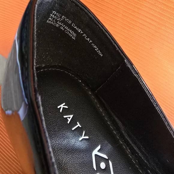 Katy Perry Evie Daisy Flat - Picture 4 of 5